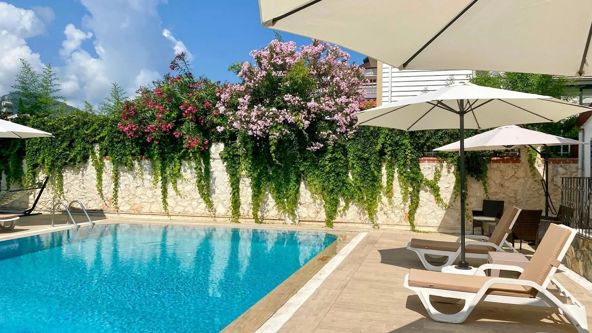 Cam Hotel Fethiye