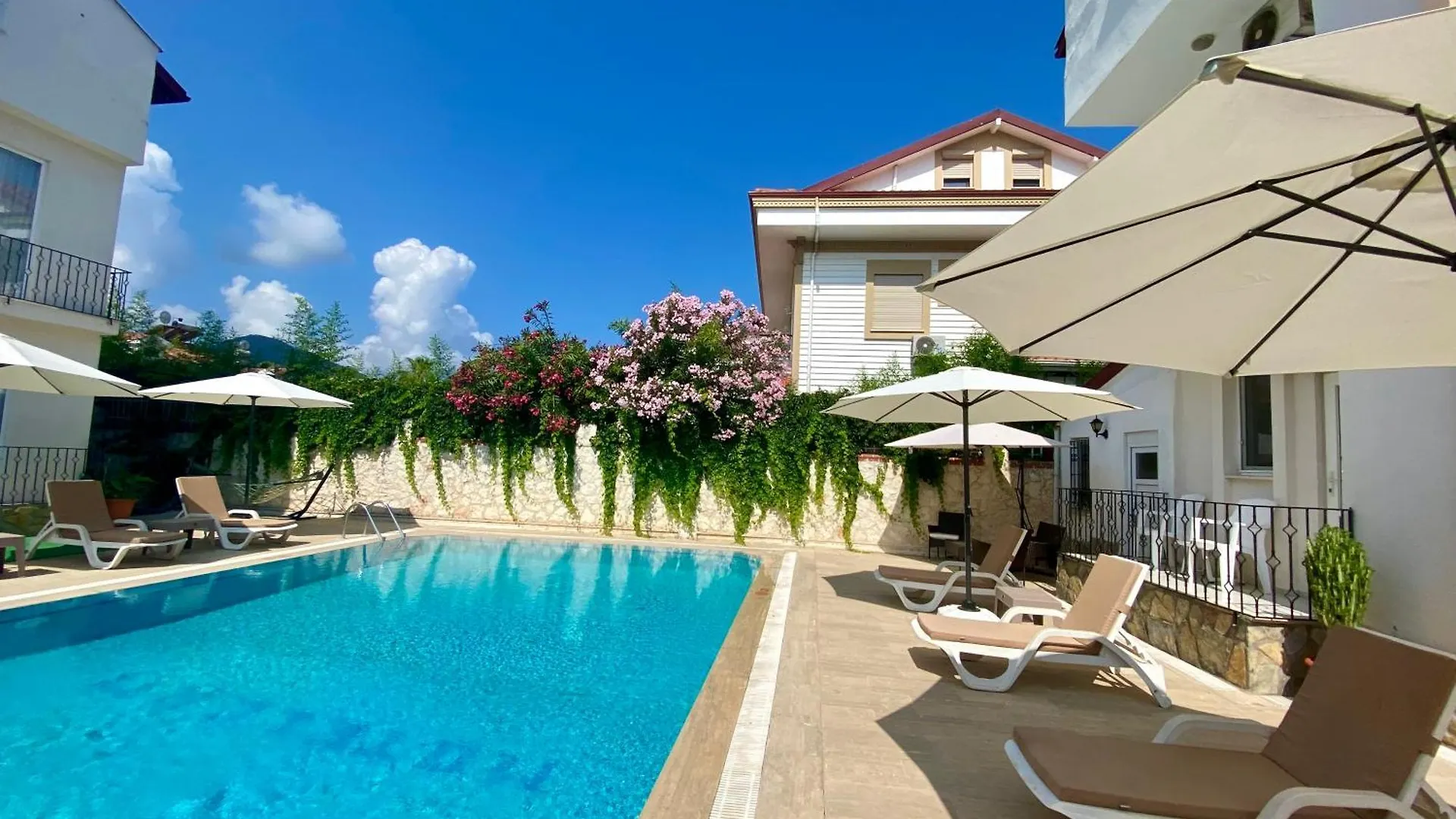Cam Hotel Fethiye