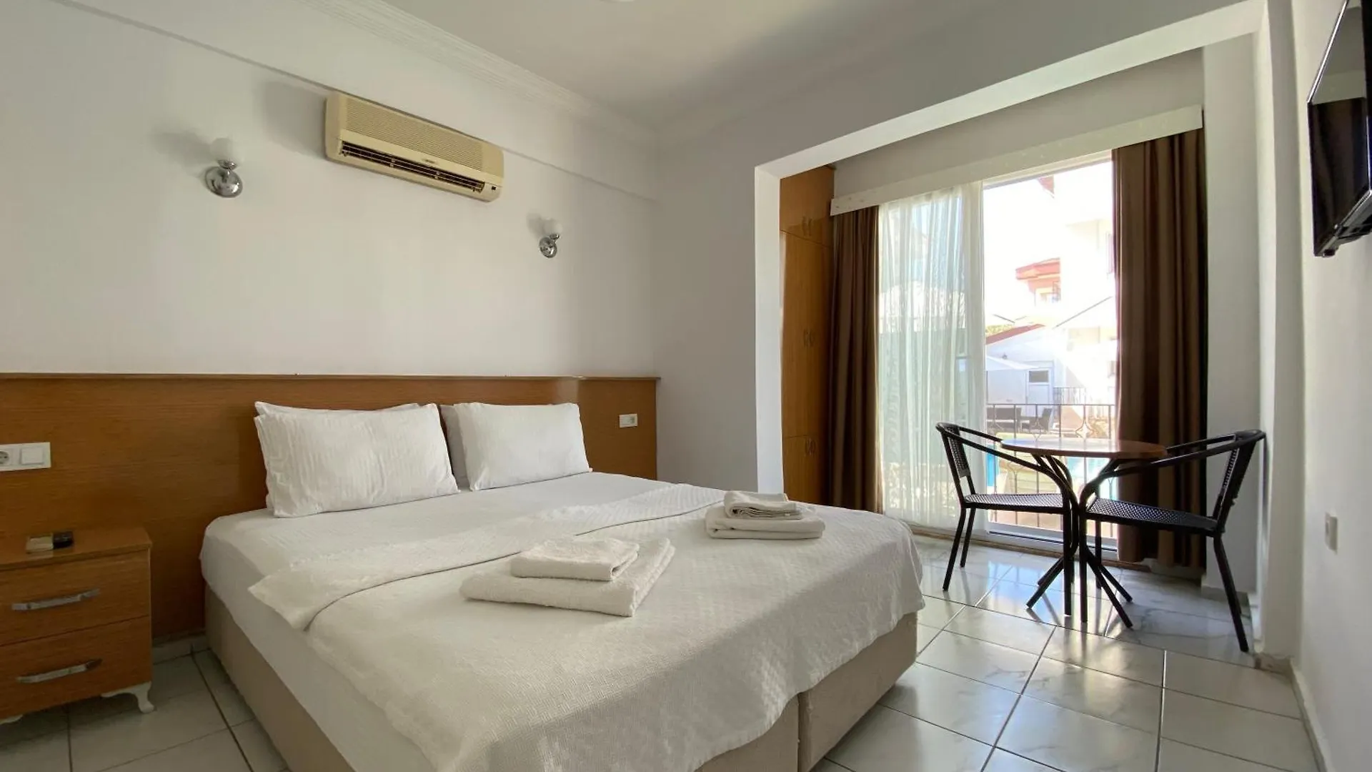 Cam Hotel Фетхие 0*,